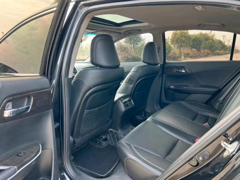 盐城14年本田雅阁6