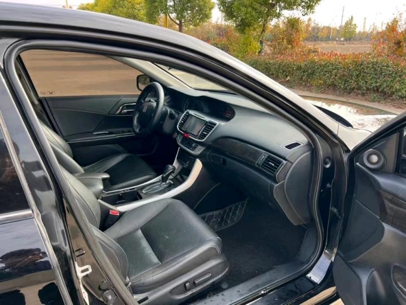 盐城14年本田雅阁9