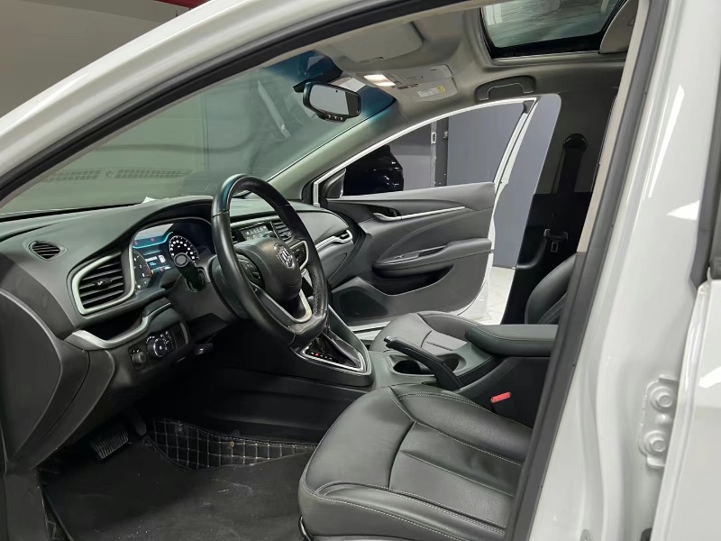 成都20年别克英朗7