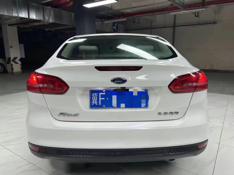 成都17年福特福克斯4