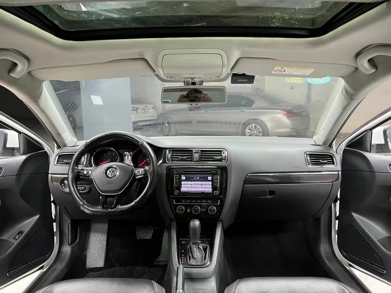 成都16年大众速腾8