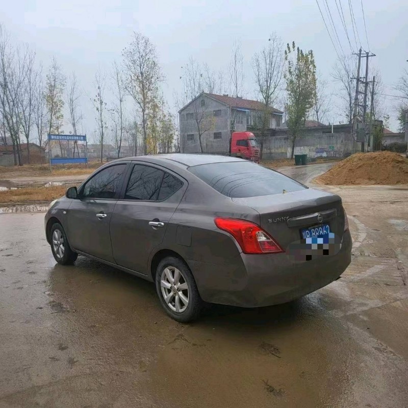北京13年日产阳光5