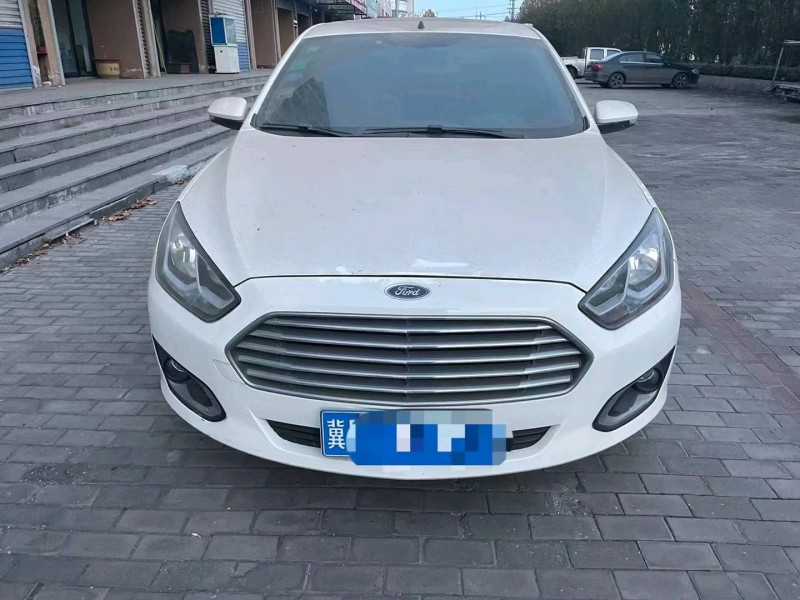 邯郸15年福特福睿斯3