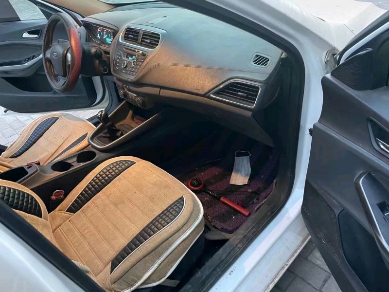 邯郸15年福特福睿斯8