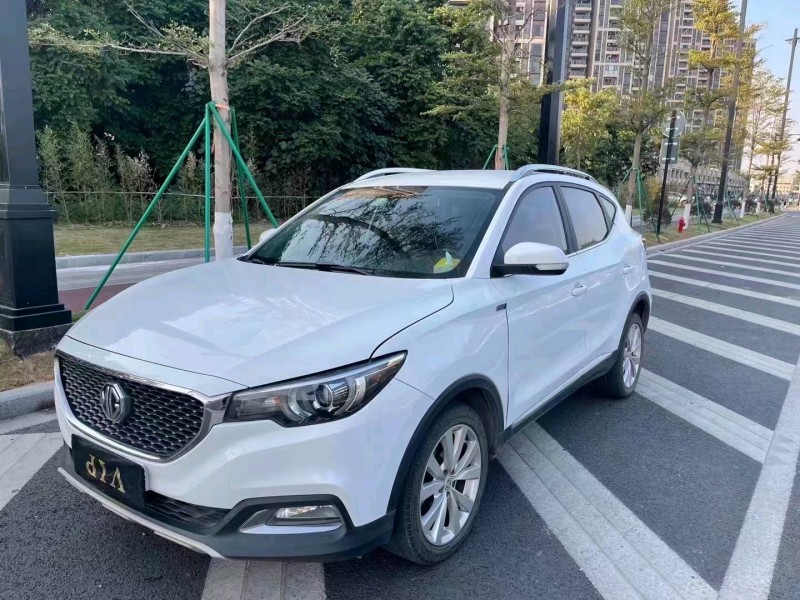 济宁18年名爵ZS2