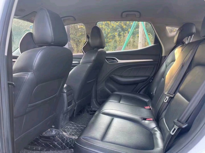 济宁18年名爵ZS4