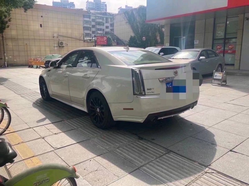 嘉兴12年凯迪拉克CTS7