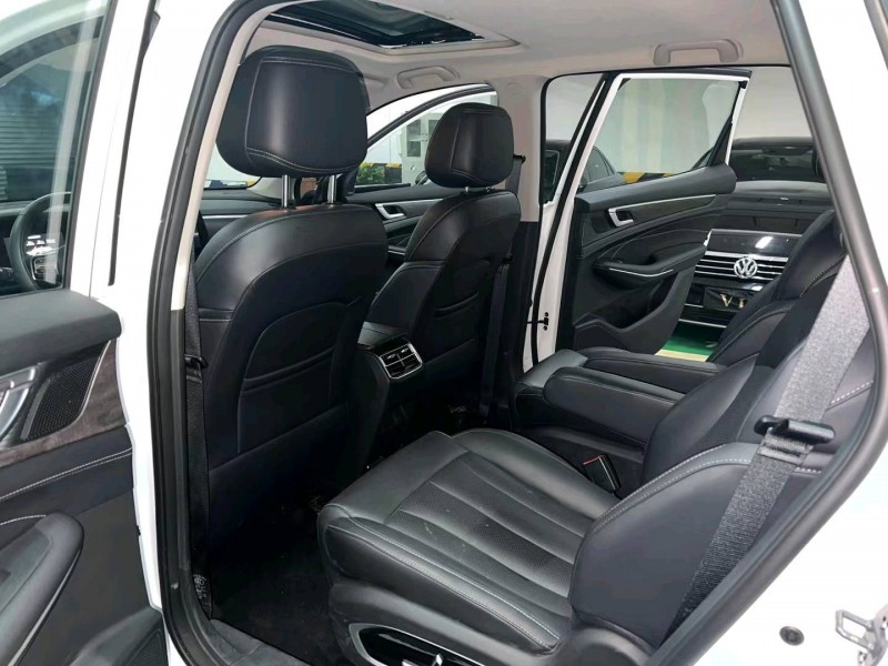 成都22年东风风光5