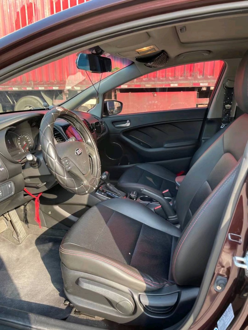 东莞17年起亚K36