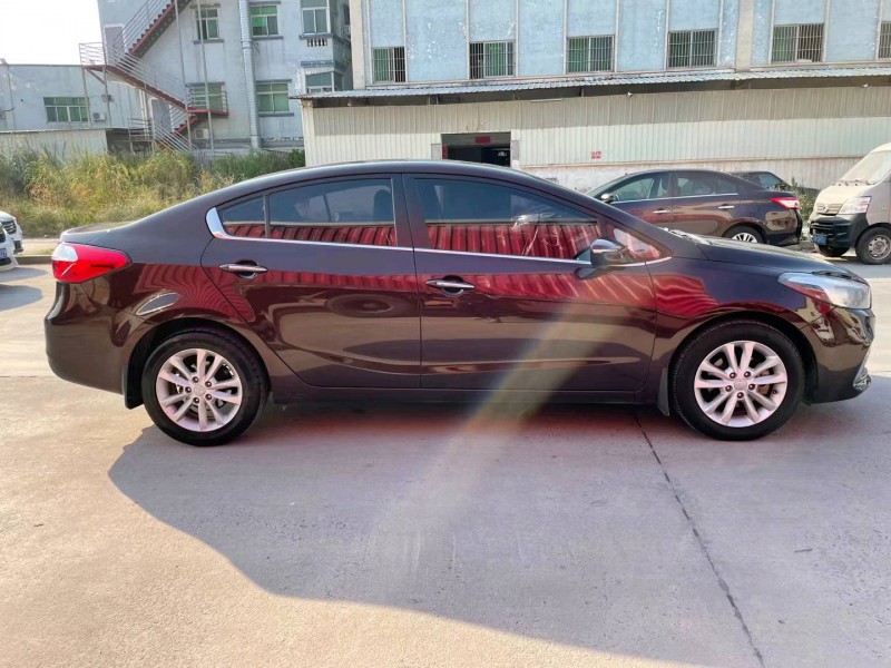 东莞17年起亚K38