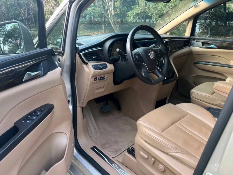 嘉兴18年别克GL87