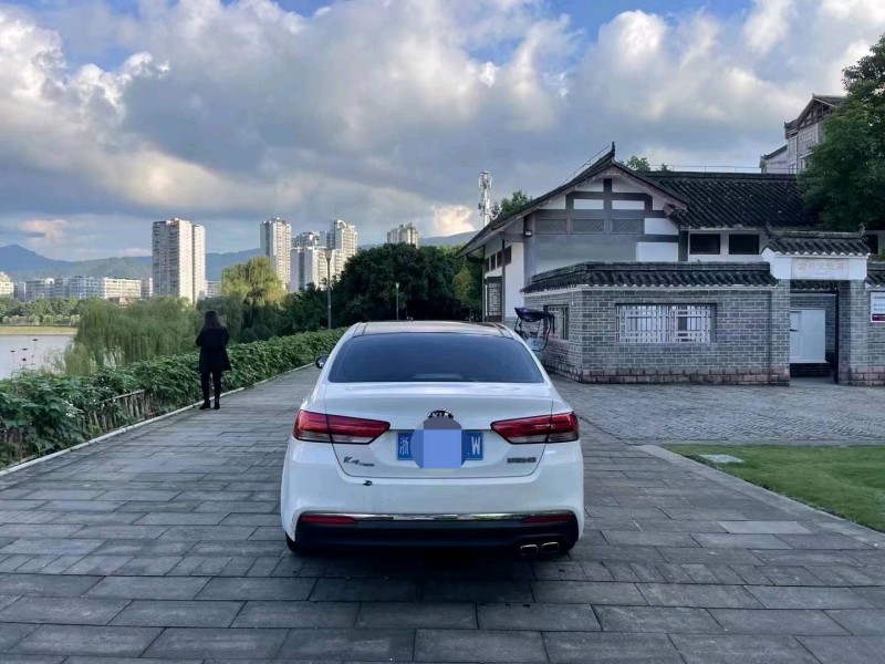 济宁16年起亚K49