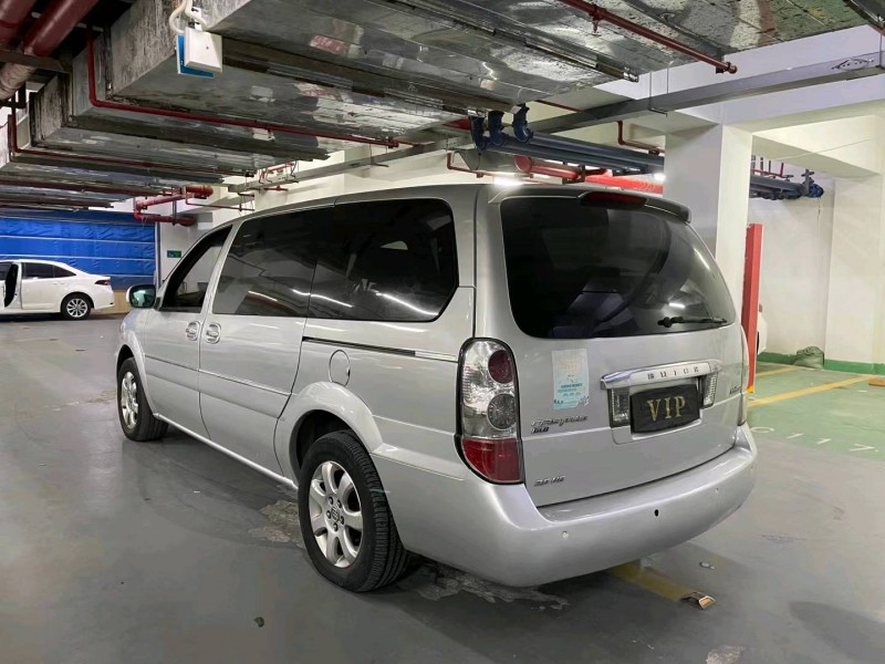 嘉兴09年别克GL87