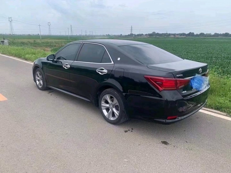 北京16年丰田皇冠3