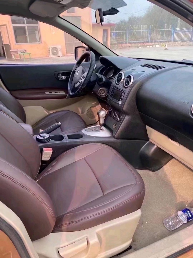 济宁13年日产逍客7