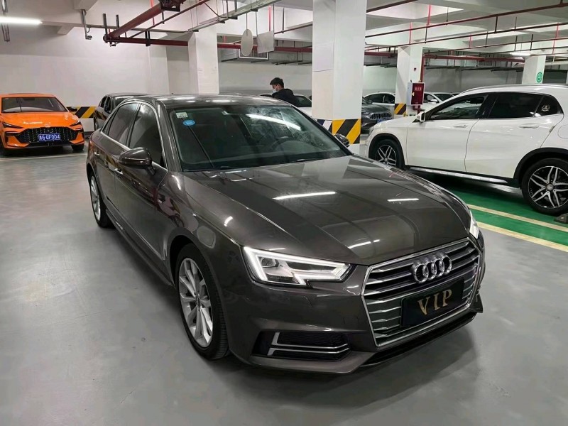 成都18年奥迪A4L3