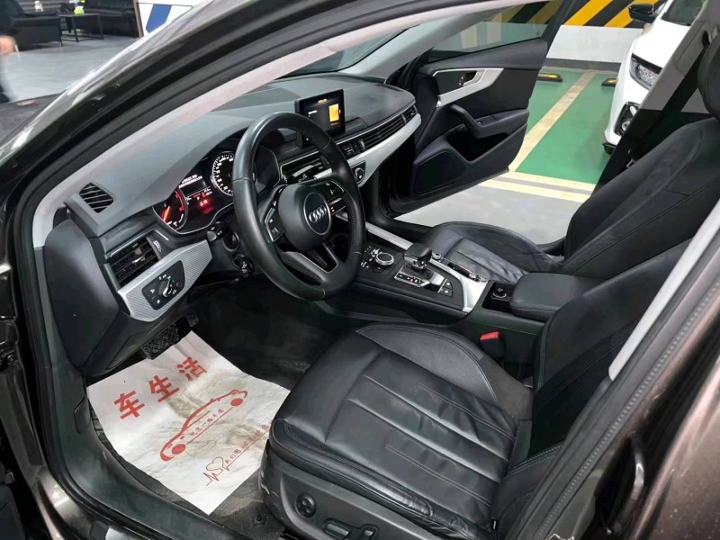 成都18年奥迪A4L4