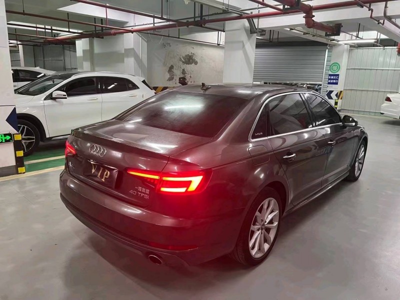 成都18年奥迪A4L9