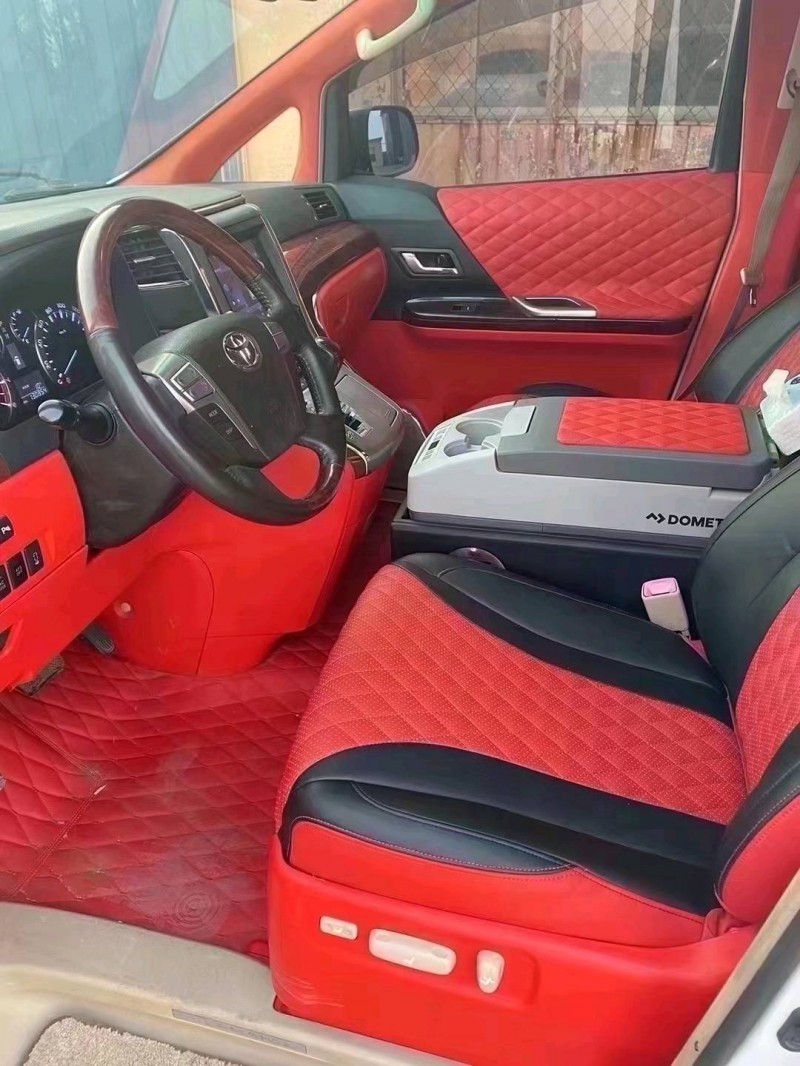 济宁14年丰田埃尔法4