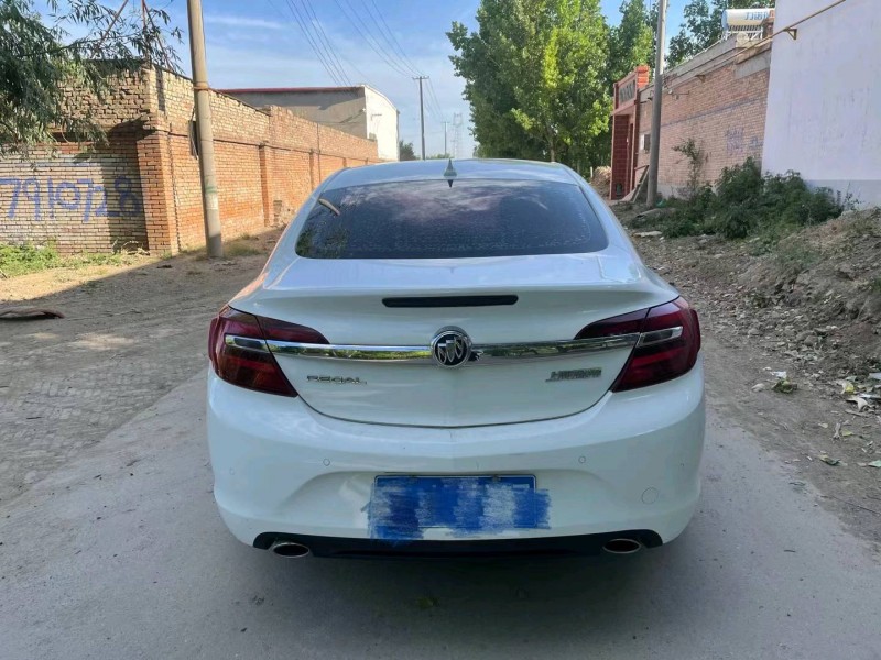 保定15年别克君威4