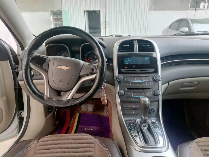 保定15年雪佛兰迈锐宝8