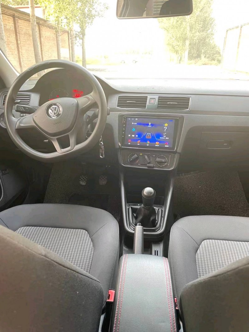 保定19年大众桑塔纳4