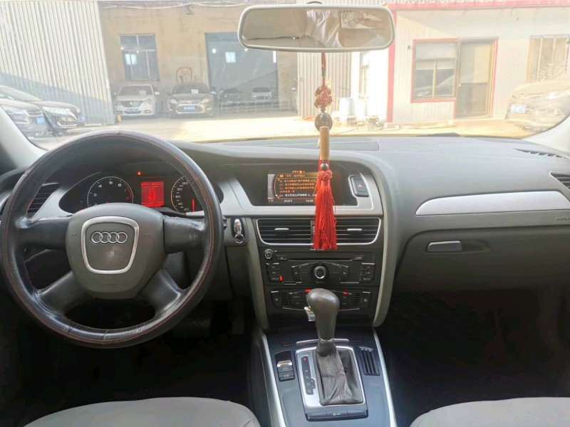 保定11年奥迪A4L7