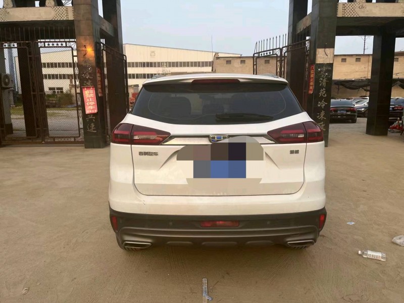 保定19年吉利博越6