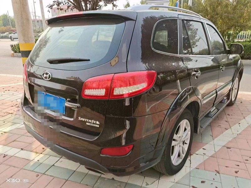 保定11年现代新胜达6