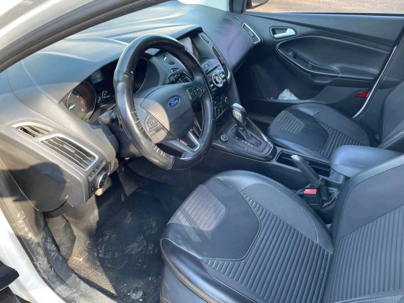 保定17年福特福克斯9