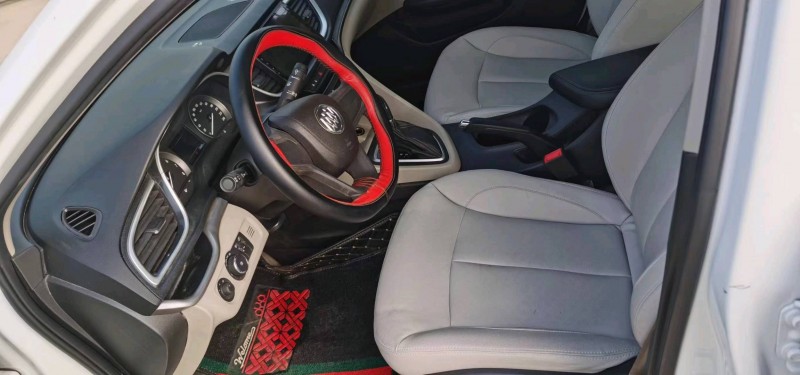 保定20年别克英朗6