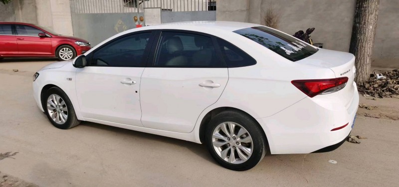 保定20年别克英朗5