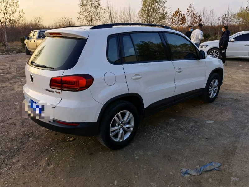 保定15年大众途观7