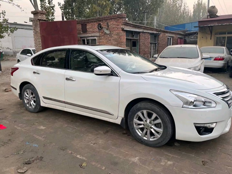 保定13年日产天籁6