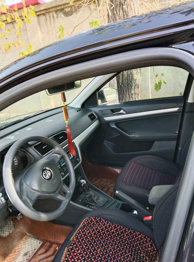 保定17年大众朗逸5