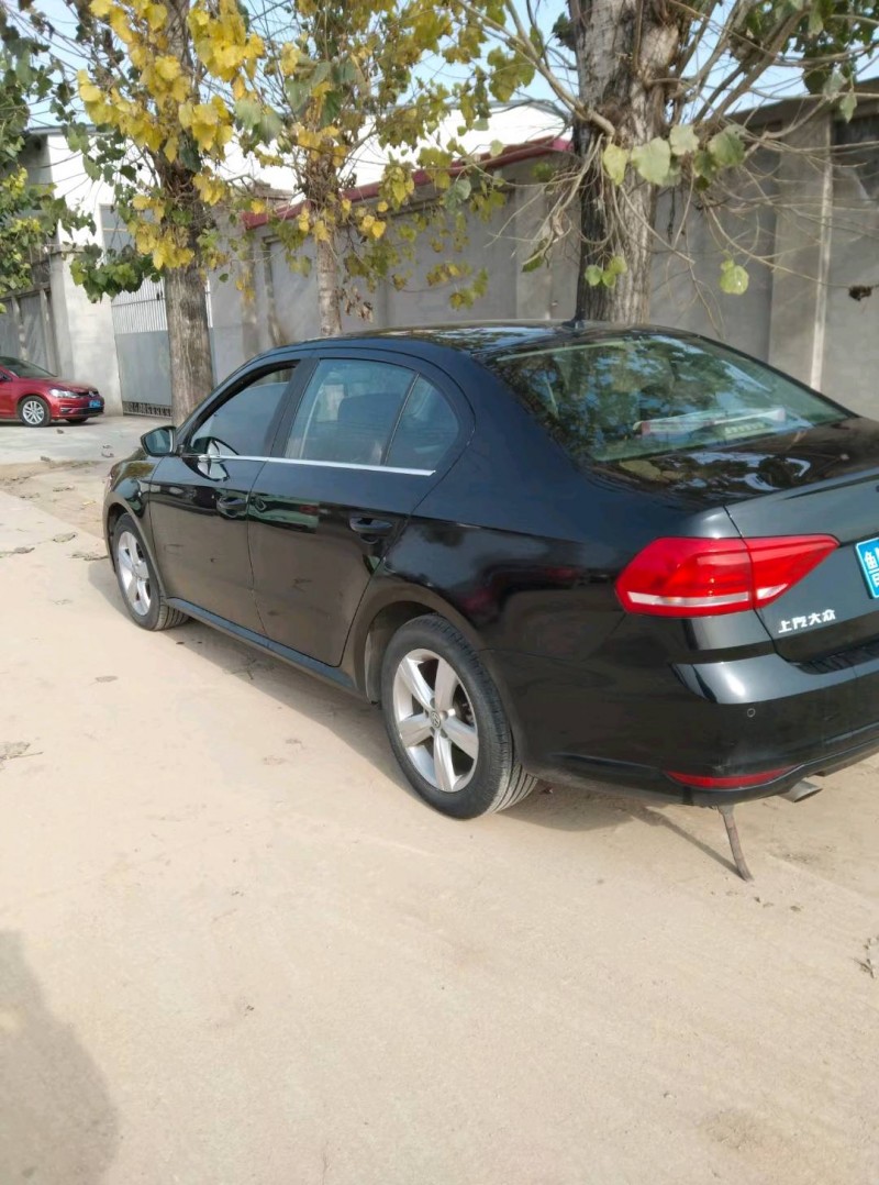 保定17年大众朗逸8