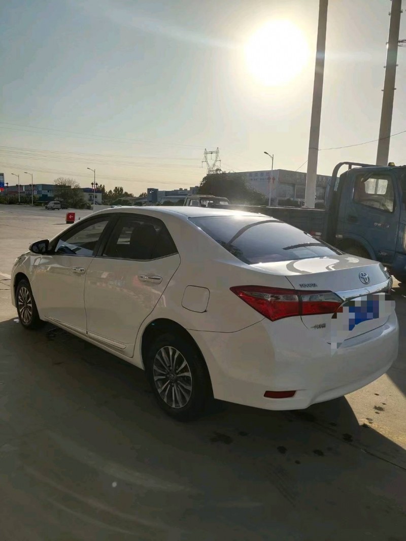 保定18年丰田卡罗拉5