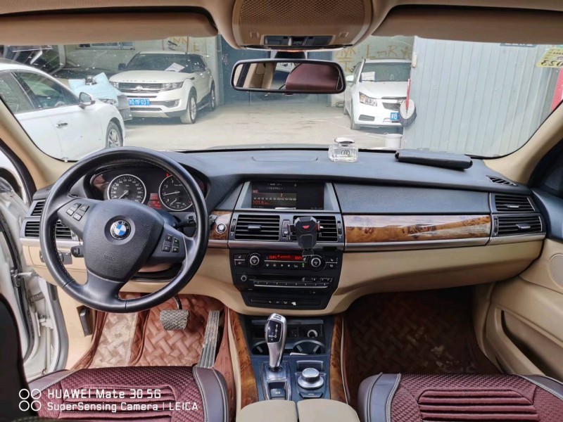 保定09年宝马X57