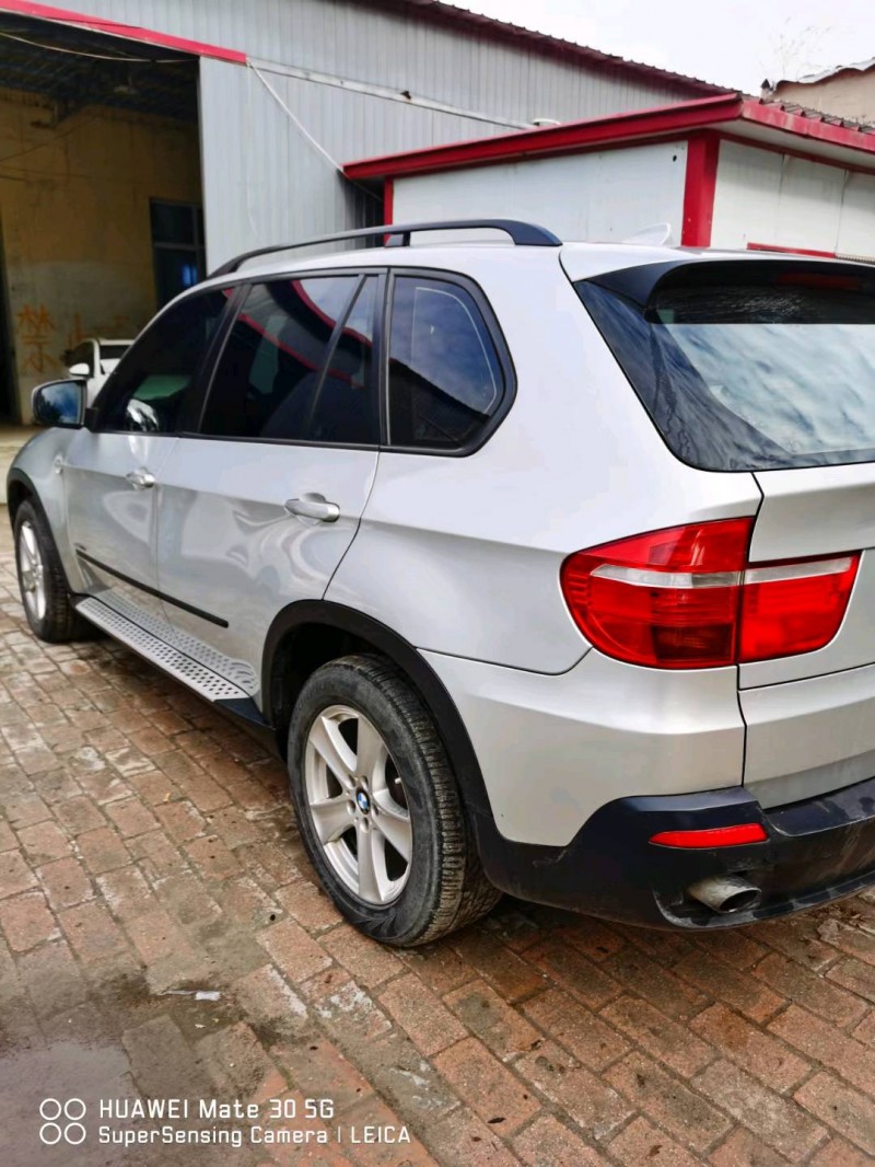 保定09年宝马X58