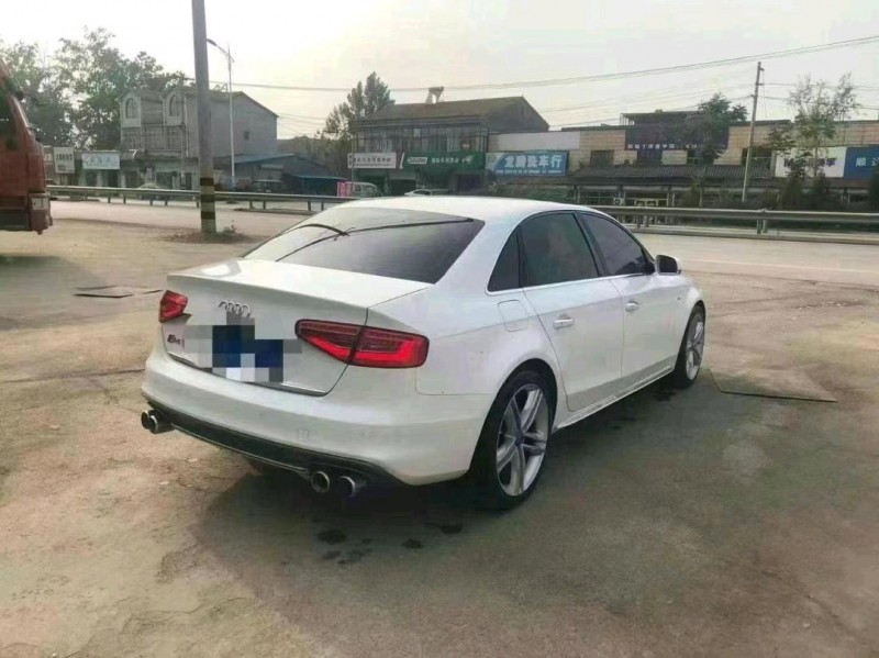北京16年奥迪A49