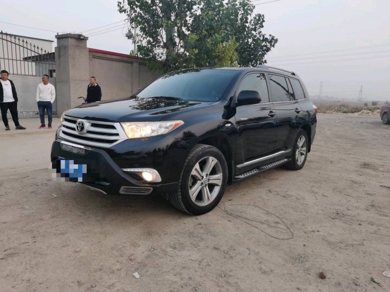 保定14年丰田汉兰达3