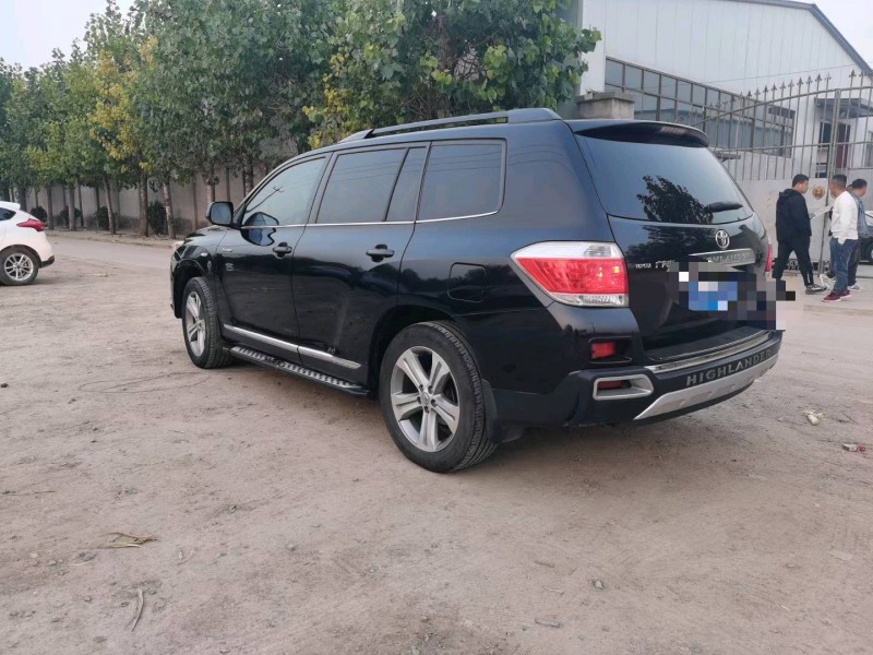 保定14年丰田汉兰达7