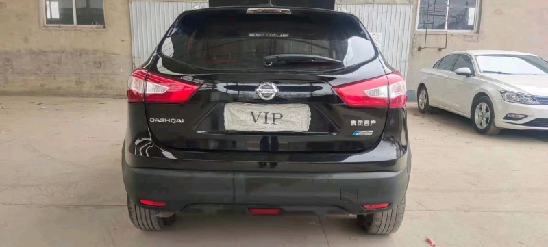 保定17年日产逍客7