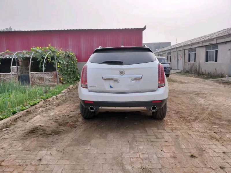 保定14年凯迪拉克SRX2