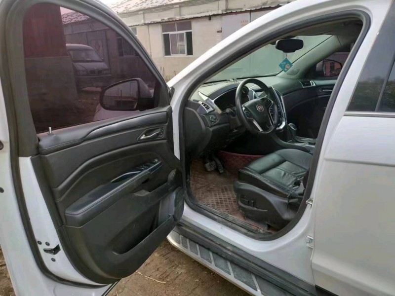 保定14年凯迪拉克SRX7