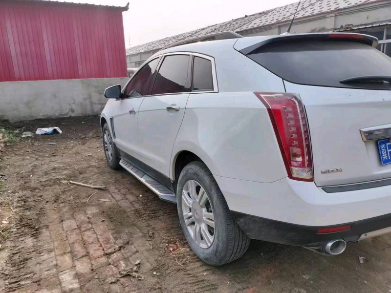 保定14年凯迪拉克SRX8