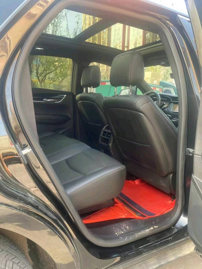 保定21年凯迪拉克XT52