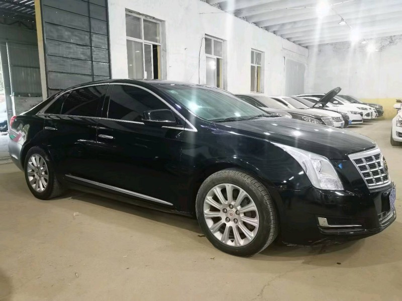 保定13年凯迪拉克XTS2