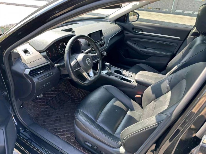 保定21年日产天籁7