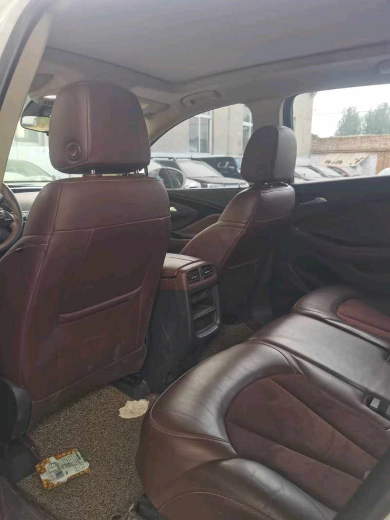 保定16年别克昂科威3